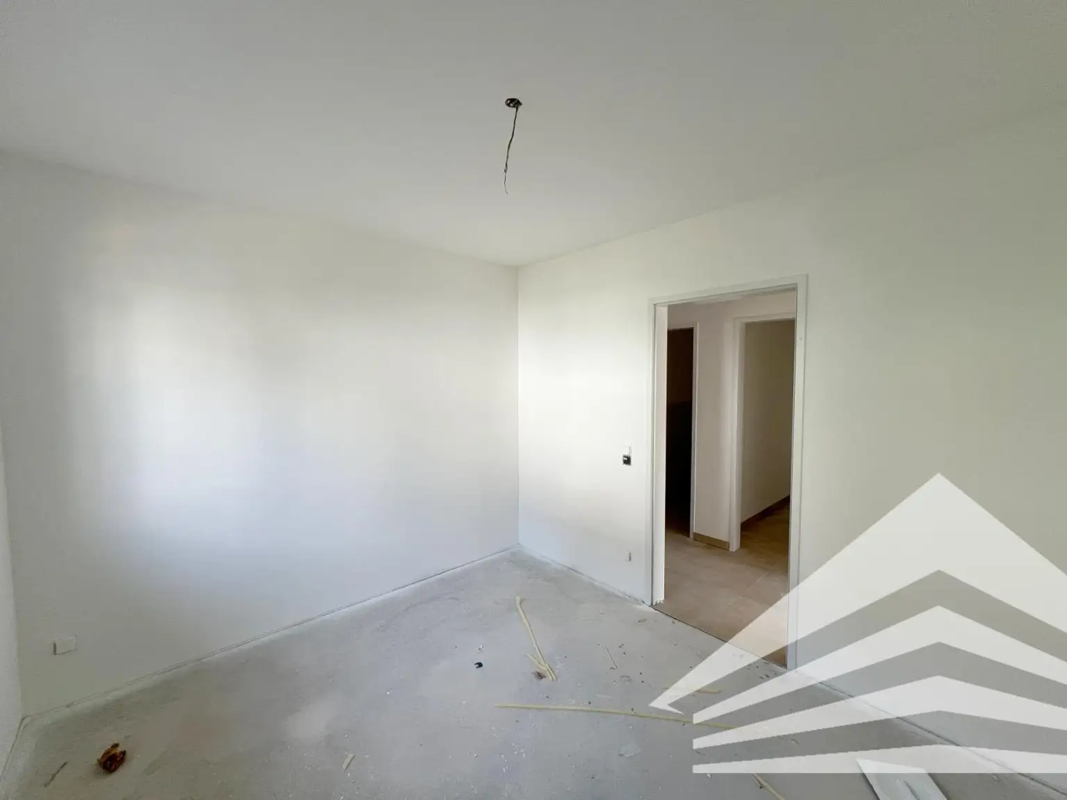 Hochwertig ausgestattete 3-Zimmer Wohnung mit großem Balkon in Puchenau!