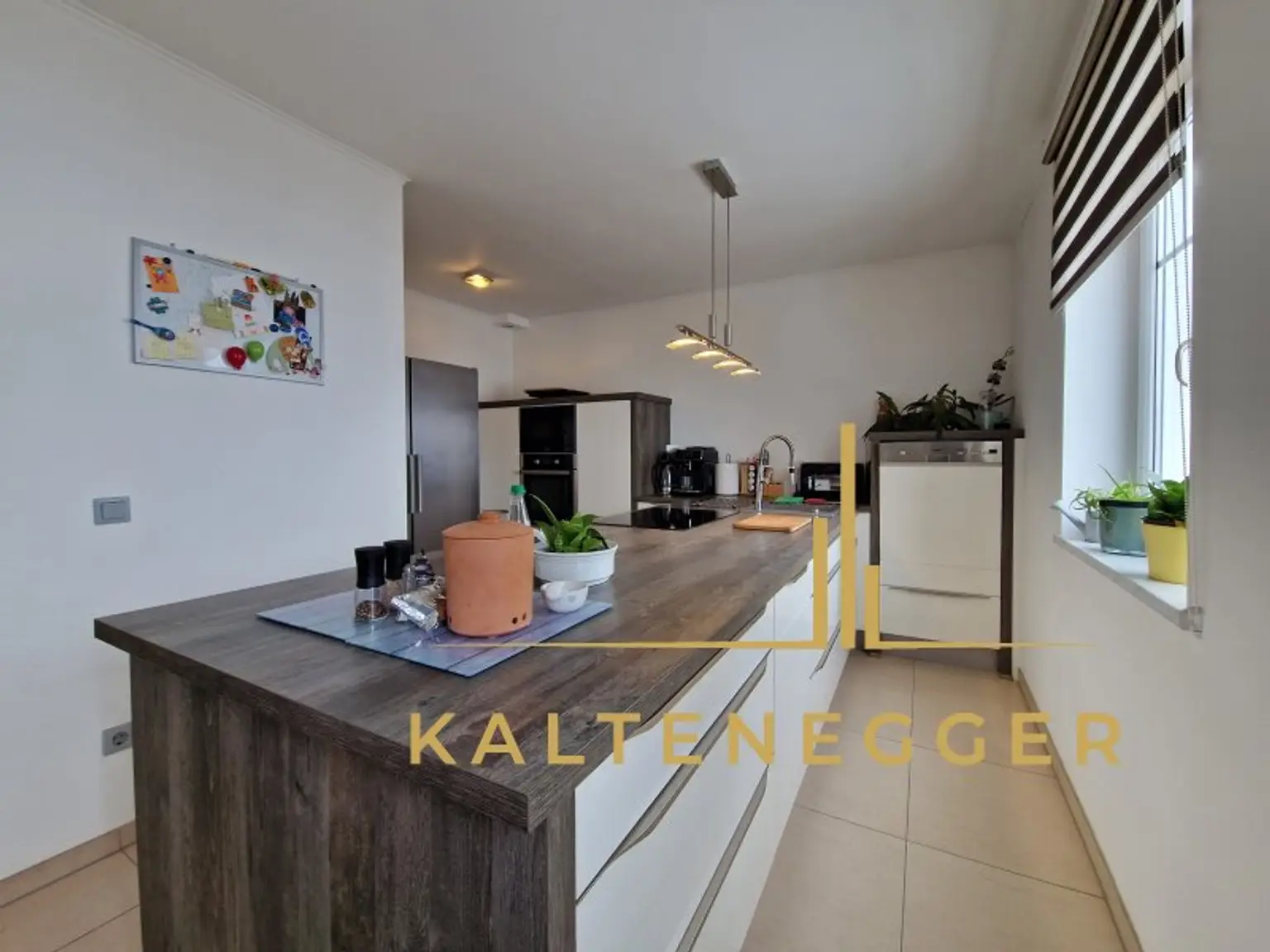 Wohneinheit 2: Küche ca. 13,77 m²