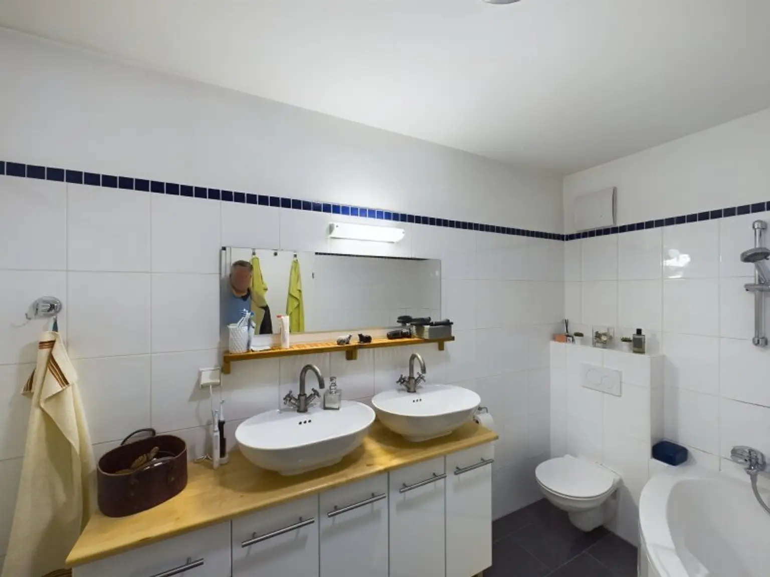 Charmantes Reihenhaus in Laab im Walde – 7 Zimmer, Garten und Garage! Ab € 1.311,--Kreditrate/Monate!!!!