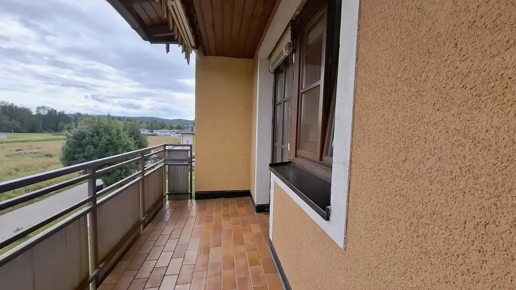 Großzügige Eigentumswohnung in Stadtnähe