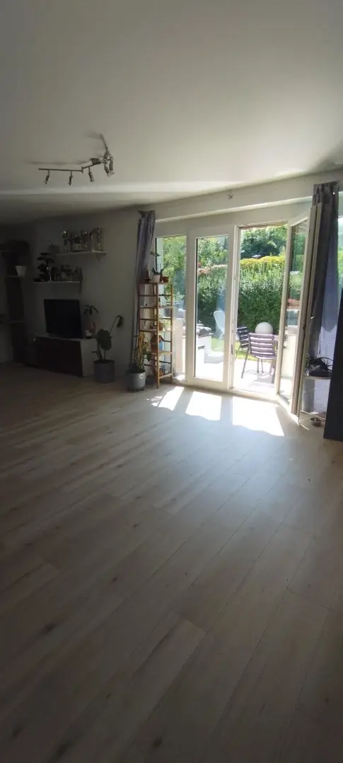 Wohnzimmer Richtung Garten