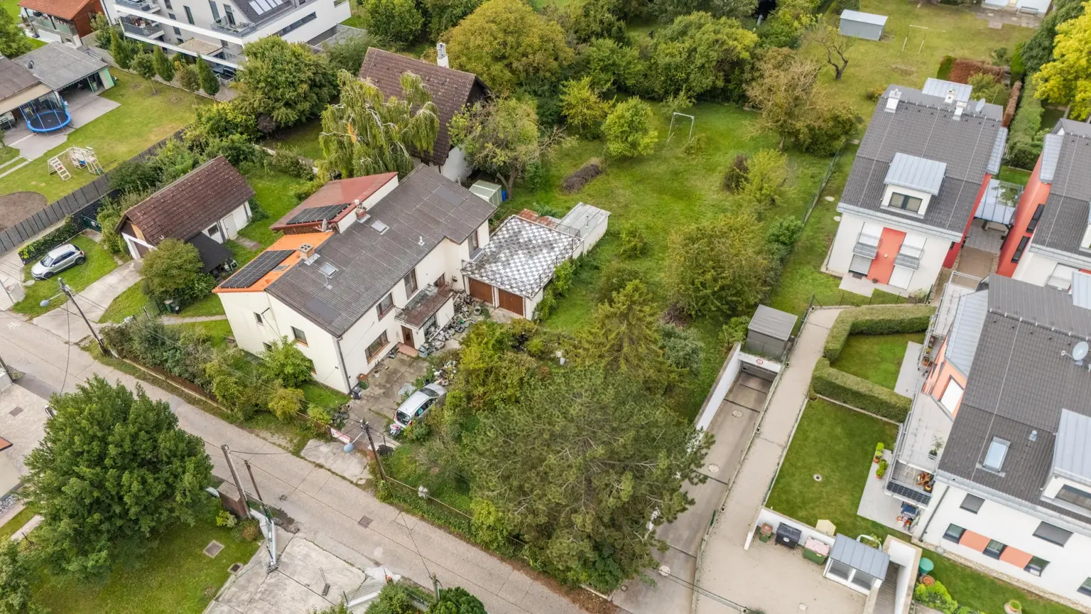 “Exklusives Baugrundstück auf Eigengrund – Ihr Traumprojekt in Bestlage“