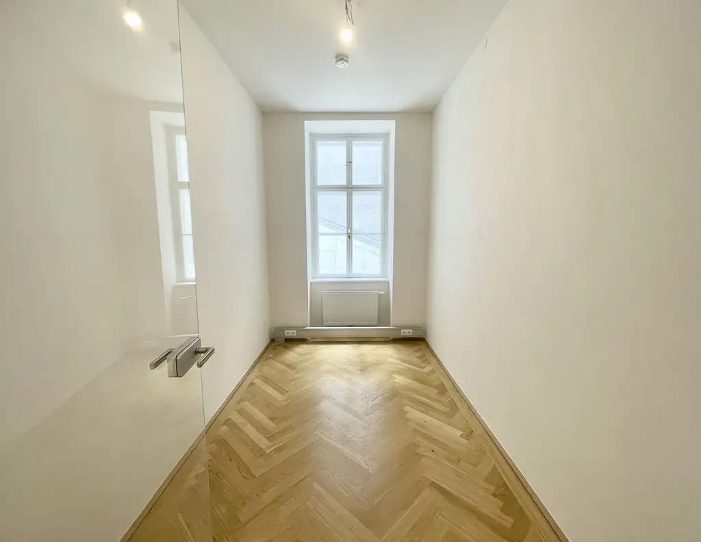 Sanierte Bürofläche in der Herrengasse zu mieten!