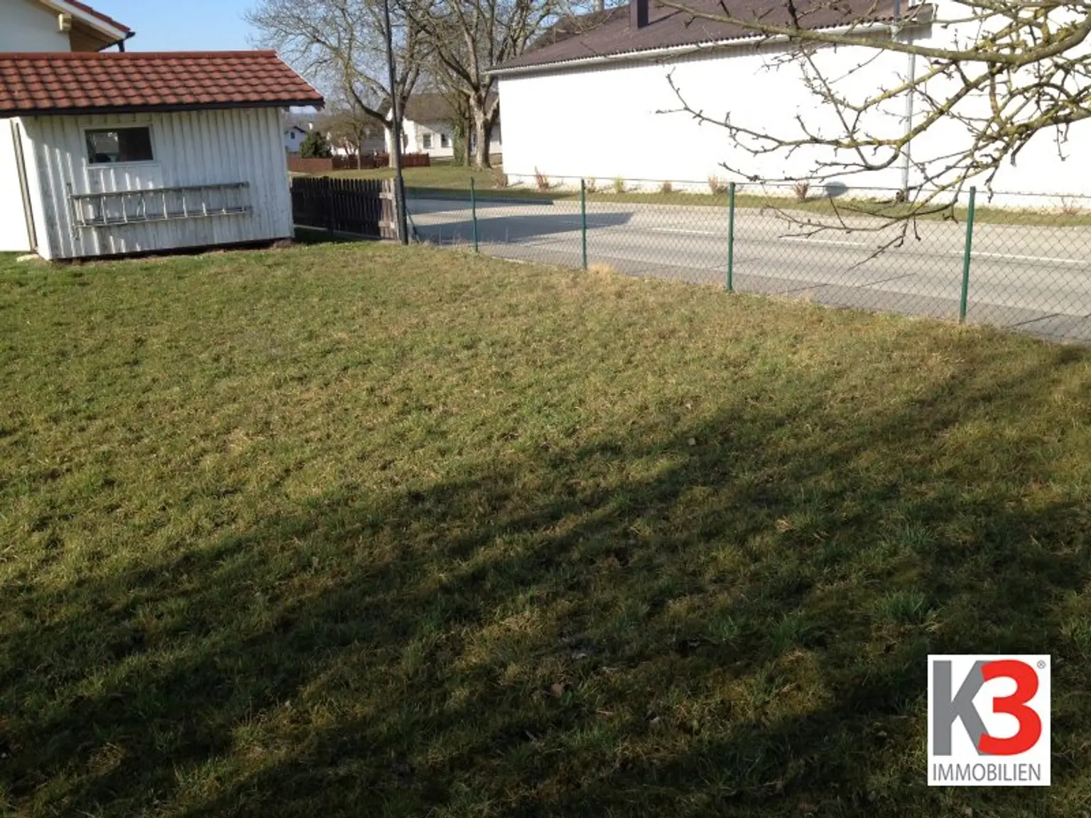 !!! Kleiner ruhig gelegener Bungalow mit Baugrund in der Nähe von Braunau !!!