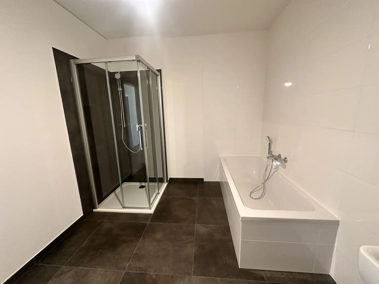 11_H1-01_Badezimmer_2