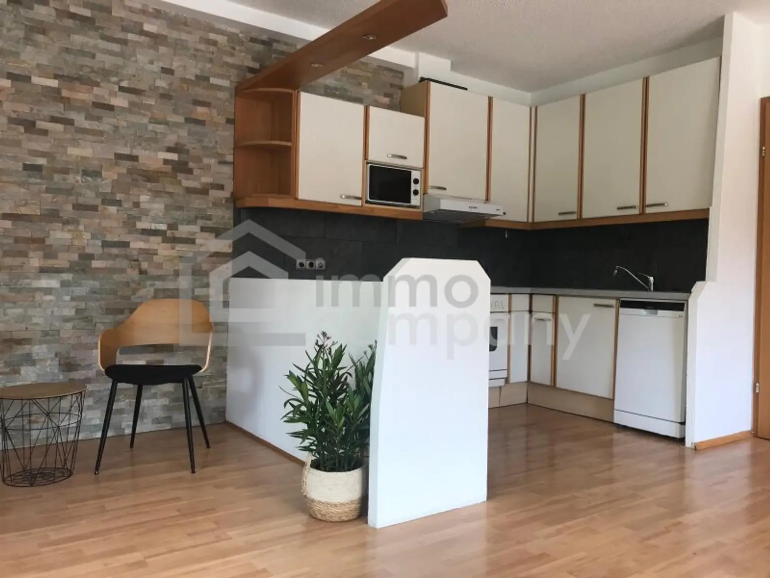 Terrassenwohnung mit guter Ausstattung und Tiefgaragenplatz in JENBACH