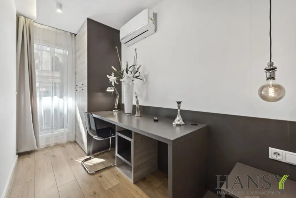 Vollmöblierte 3-Zimmer-Wohnung mit Loggia & zwei getrennt begehbaren Schlafzimmern! (WG-tauglich) 5 Gehminuten zur Mariahilfer-Straße