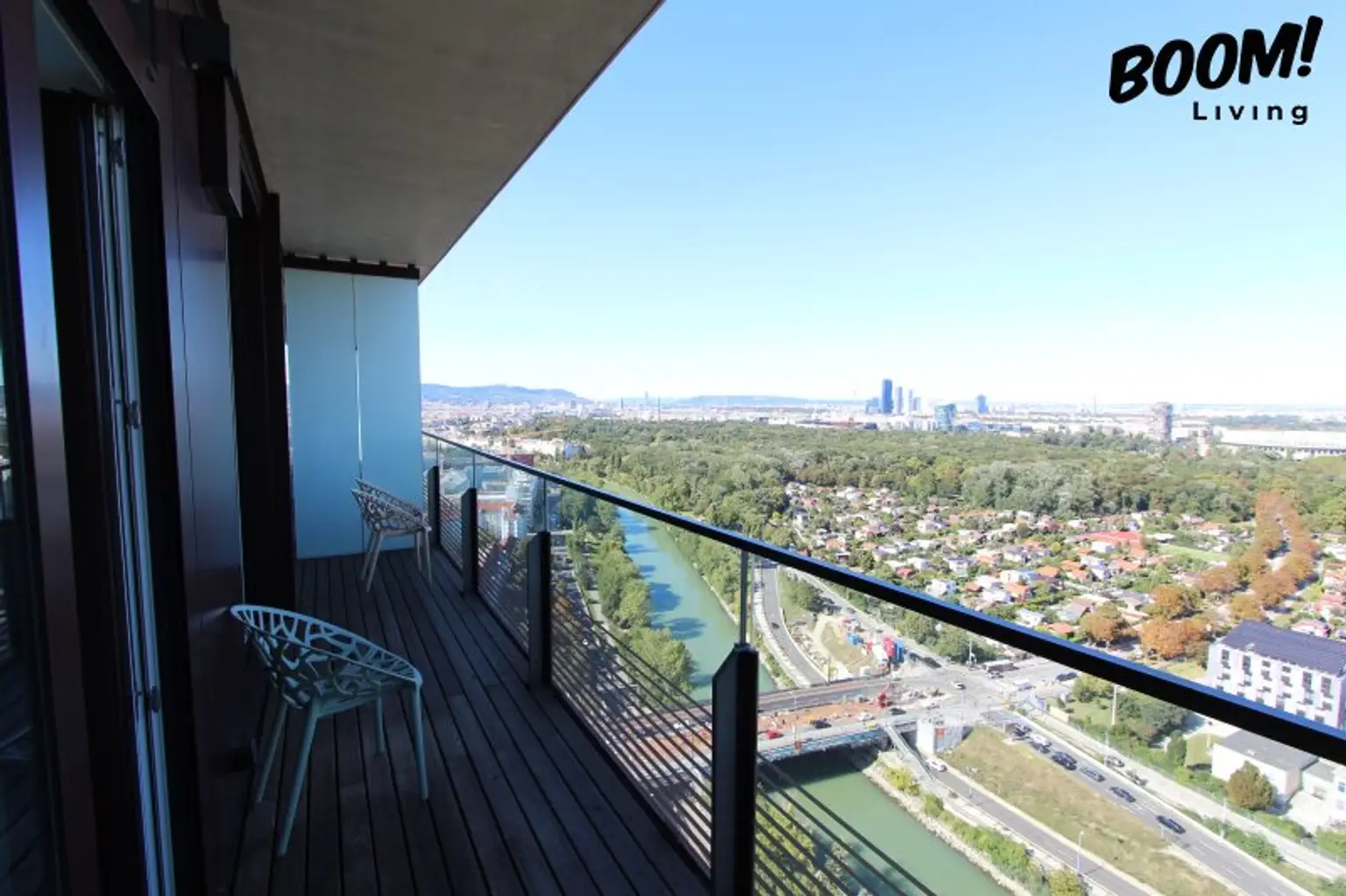 Iconic Living im TRIIIPLE Tower – Architektur, Design und Komfort