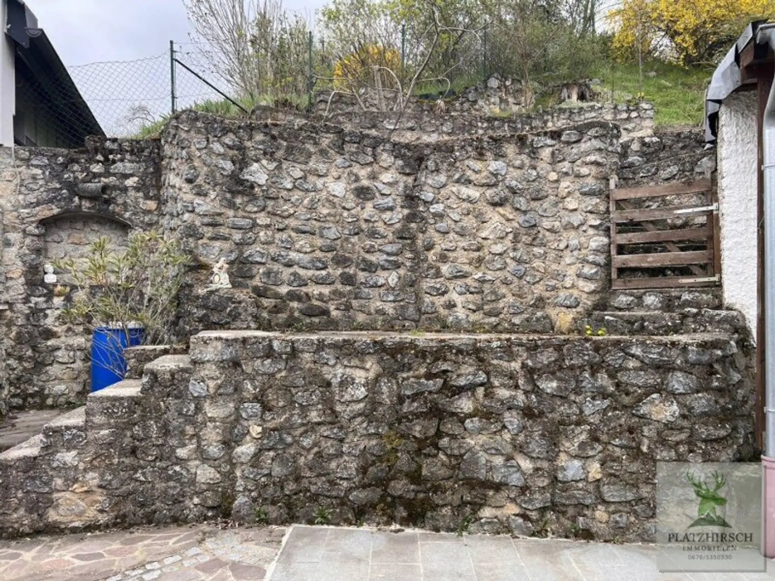 Einzigartiges Liebhaberobjekt mit toskanischem Flair, riesigem Garten, herrlichem Wintergarten, in Prottes - 35 Min von Wien - 8 Minuten von Gänserndorf