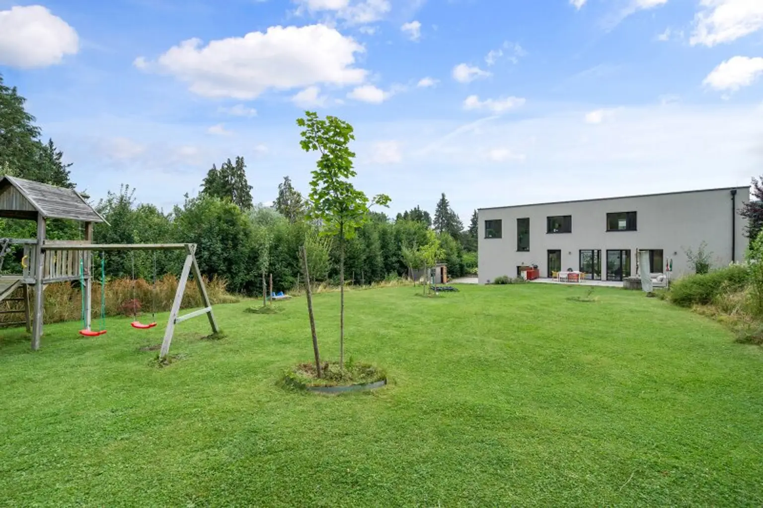 Exklusives Einfamilienhaus mit Blick auf das Sacré Coeur in Pressbaum