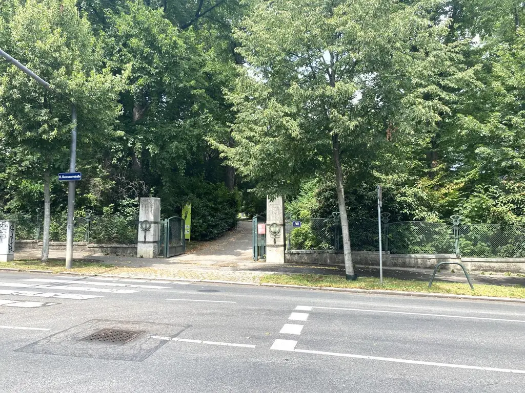 Garconniere im 2. Liftstock beim Türkenschanzpark