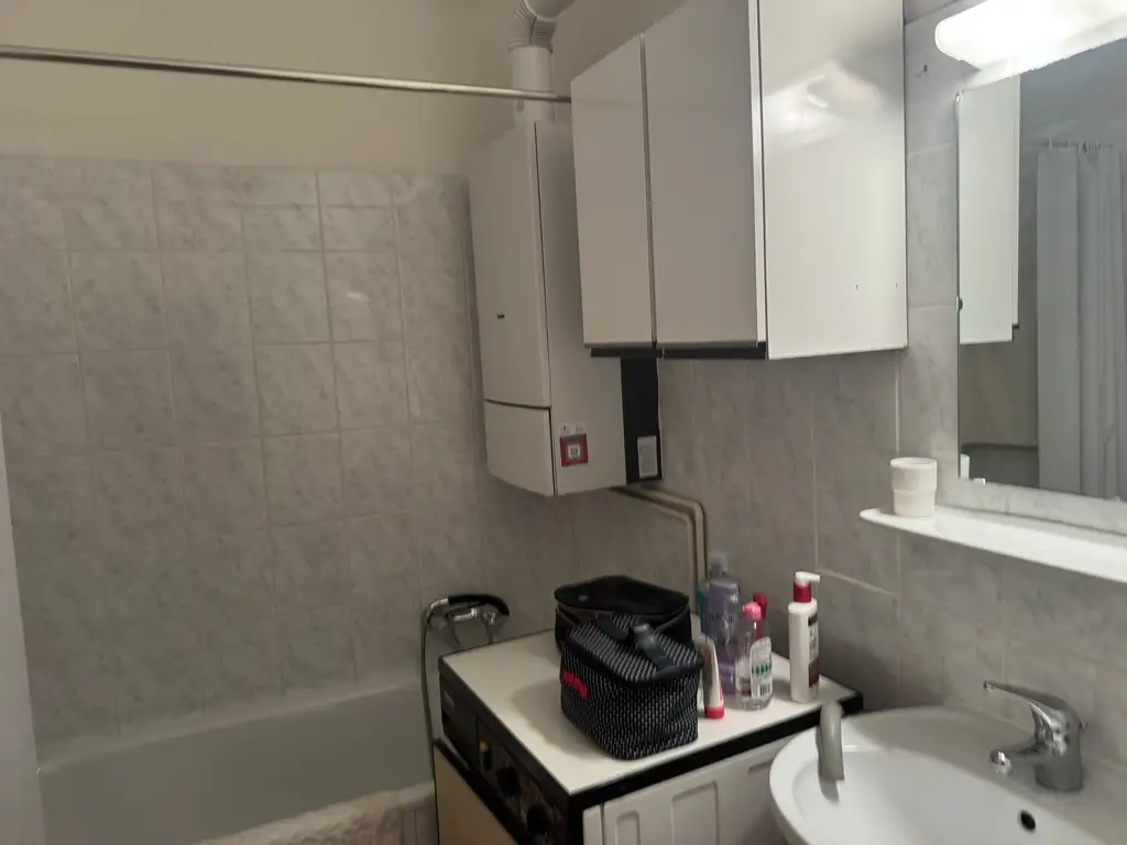 Renovierungsbedürftige 1-Zimmer-Wohnung mit Loggia in 1020 Wien! Ideal für Ihre Ideen!