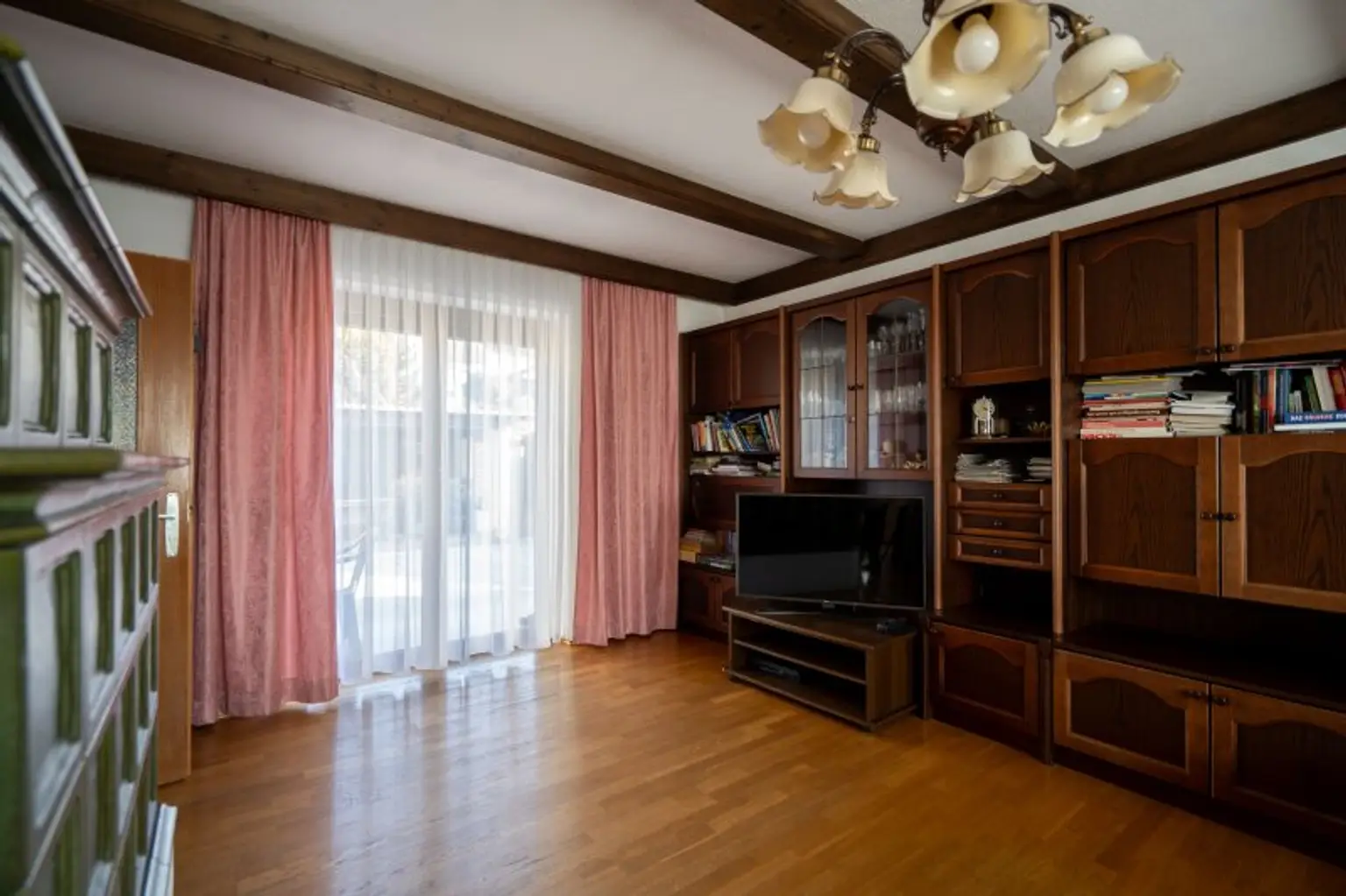 Charmantes Einfamilienhaus mit großzügigem Garten und Pool in Behamberg zu kaufen!