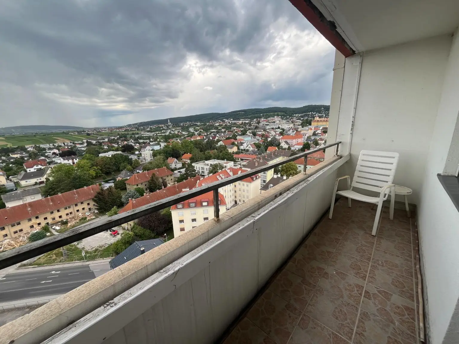 Gemütliche Loggia-Wohnung mit tollem Blick über Eisenstadt und seiner Umgebung!