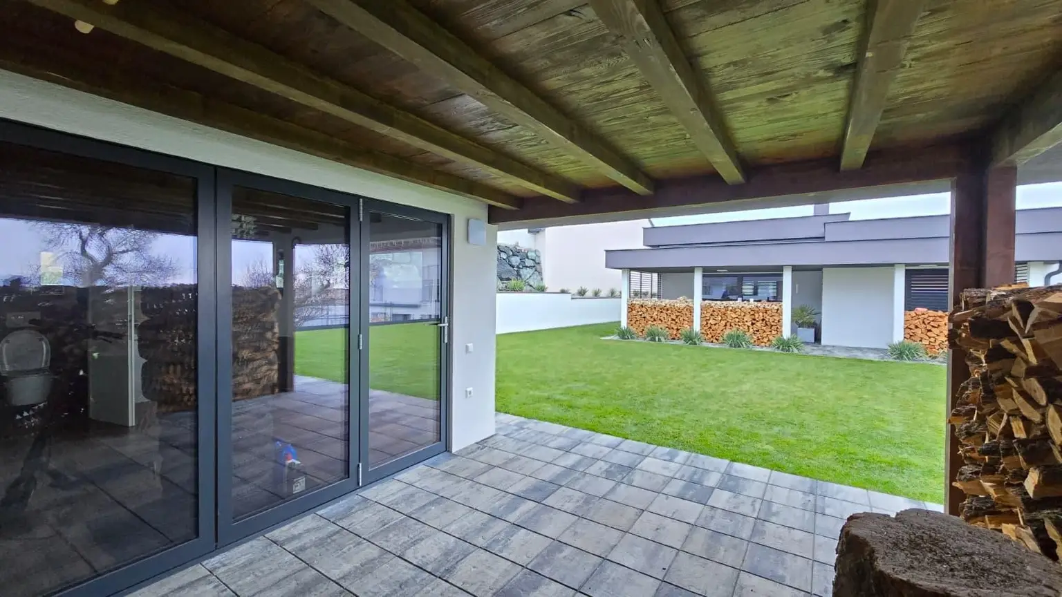 29 Freifläche Garten/Poolhaus