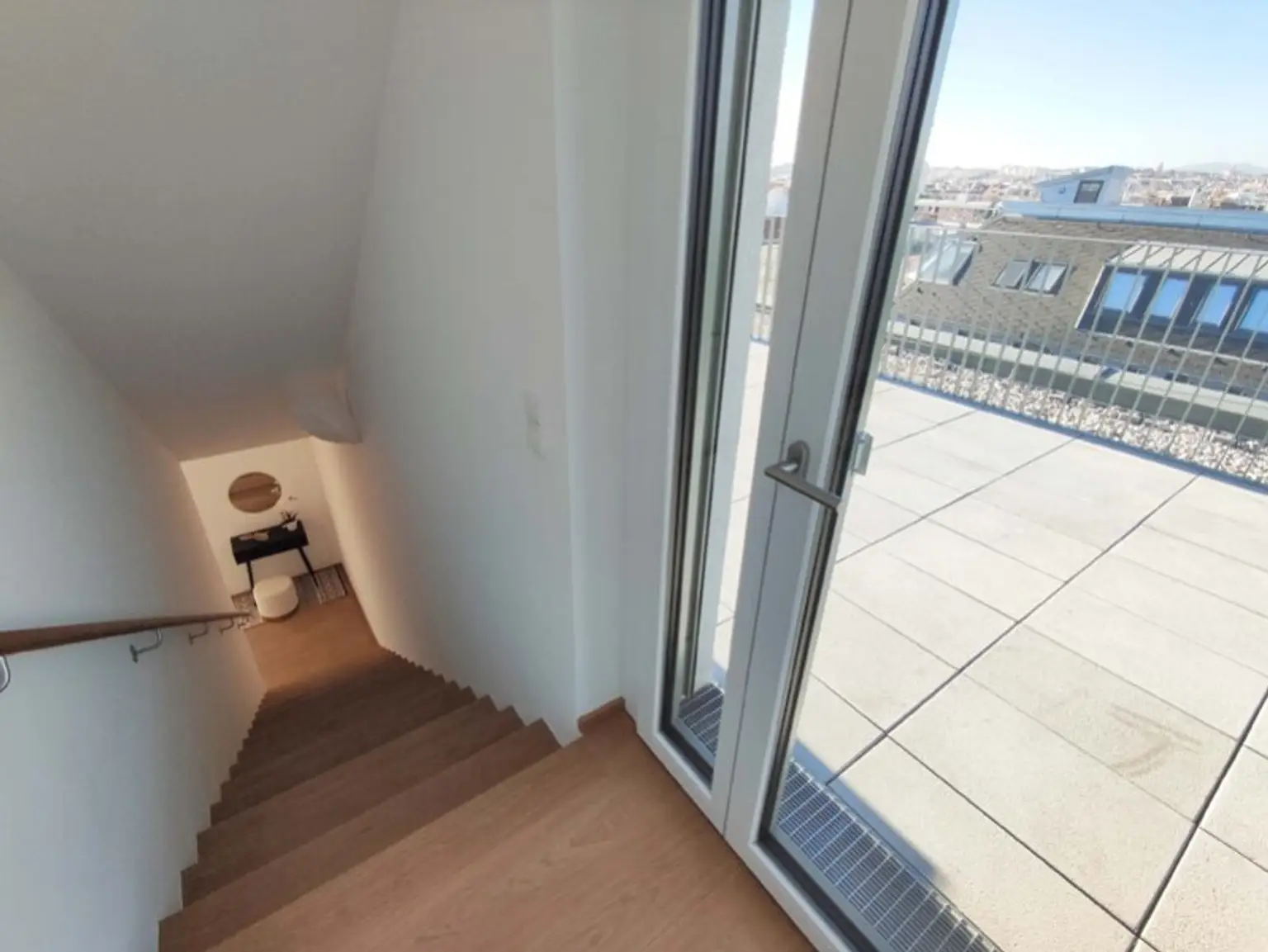 TERRASSENTRAUM! DG-Erstbezug mit Terrasse und Dachterrasse! Top80