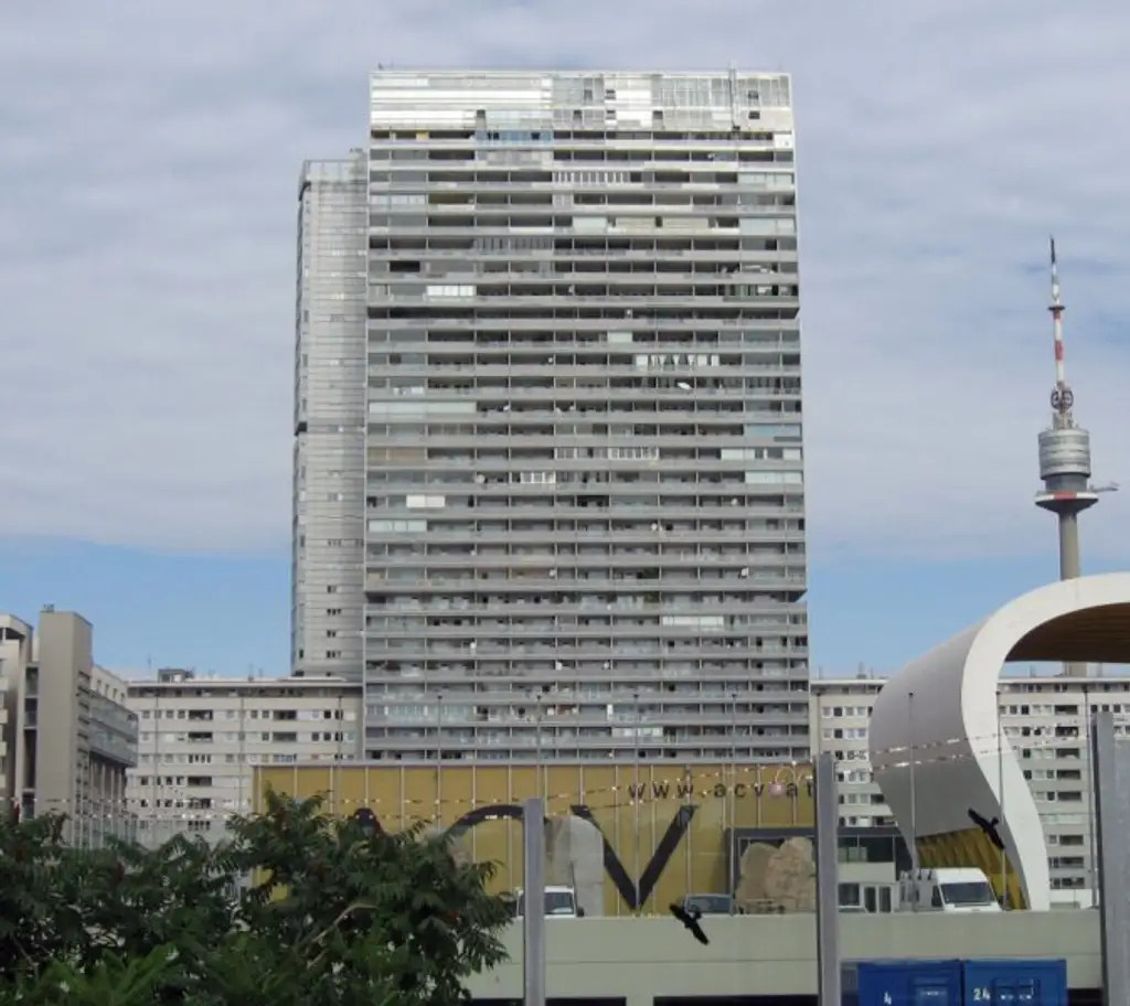 2-Zimmer-Wohnung mit atemberaubendem Wien-Panorama im Mischek Tower