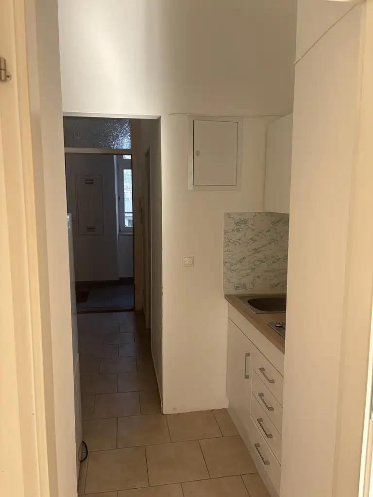 Sonniges Altbauarpartment 32 m² in Toplage 1090 Wien !