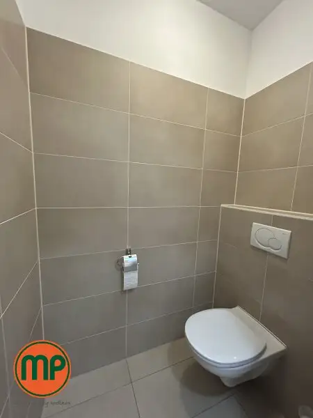 Altbau-Büro mit Flair in Toplage inkl. Alarmanlage und Sicherheitstüre