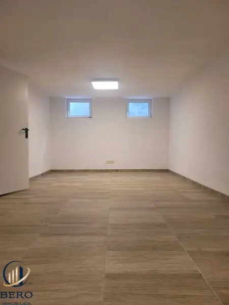 "Willkommen in Ihrem Einfamilienhaus mit Pool im 3. Bezirk"