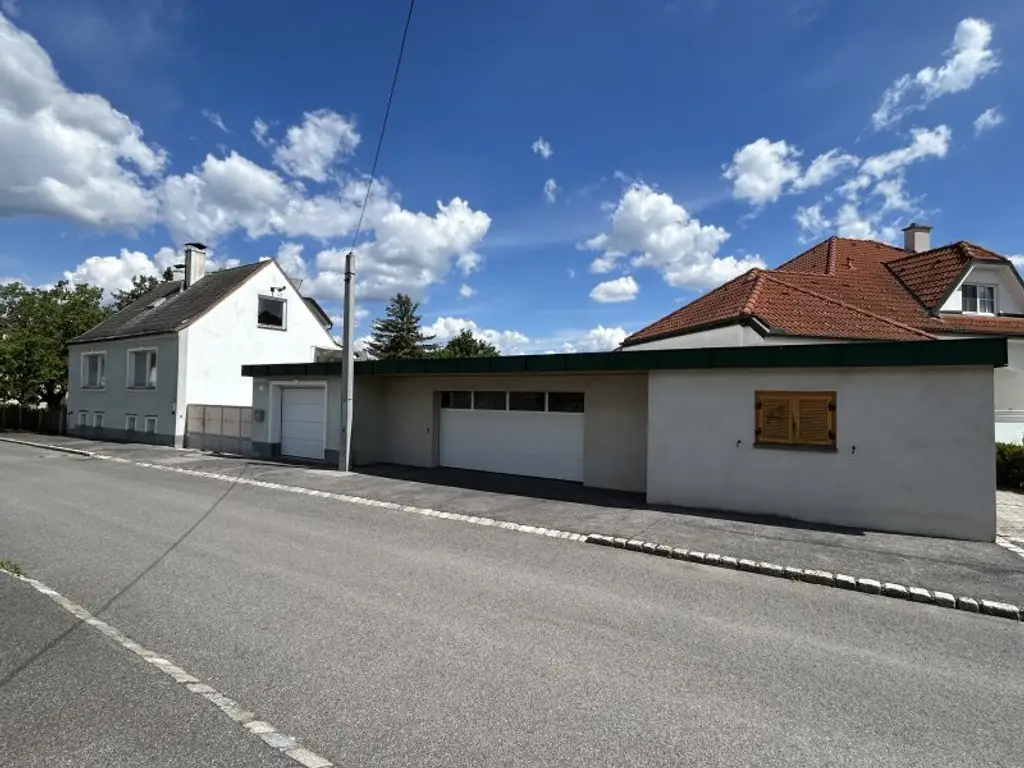 +++Charmantes Mehrfamilienhaus mit weitläufigem Naturgarten und vielseitigen Nutzungsmöglichkeiten!+++