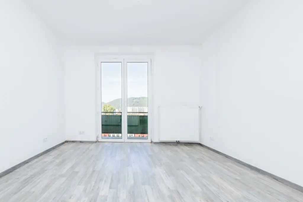 PROVISIONSFREI I RENOVIERT I ELEGANTE DUSCHE I EXKLUSIVE EINBAUKÜCHE I NÄHE ZUM BAHNHOF I TIERFREUNDLICH I ZEITGEMÄSS WOHNEN I OPTIMALE RAUMAUFTEILUNG I PROJEKT WOHNEN I