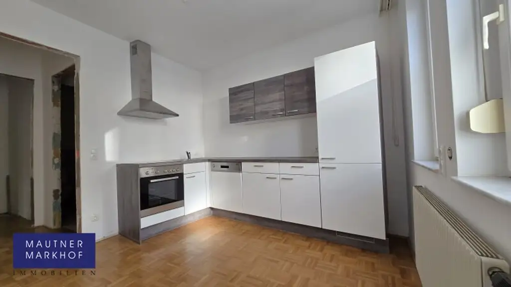 Ober St. Veit - attraktives Büro/Wohnung mit Garagenstellplätzen - U4!