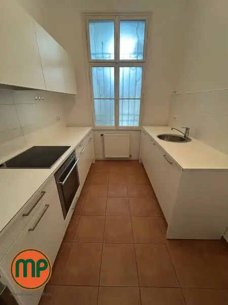 Penzing: elegante 2 Zimmerwohnung mit Altbaucharakter