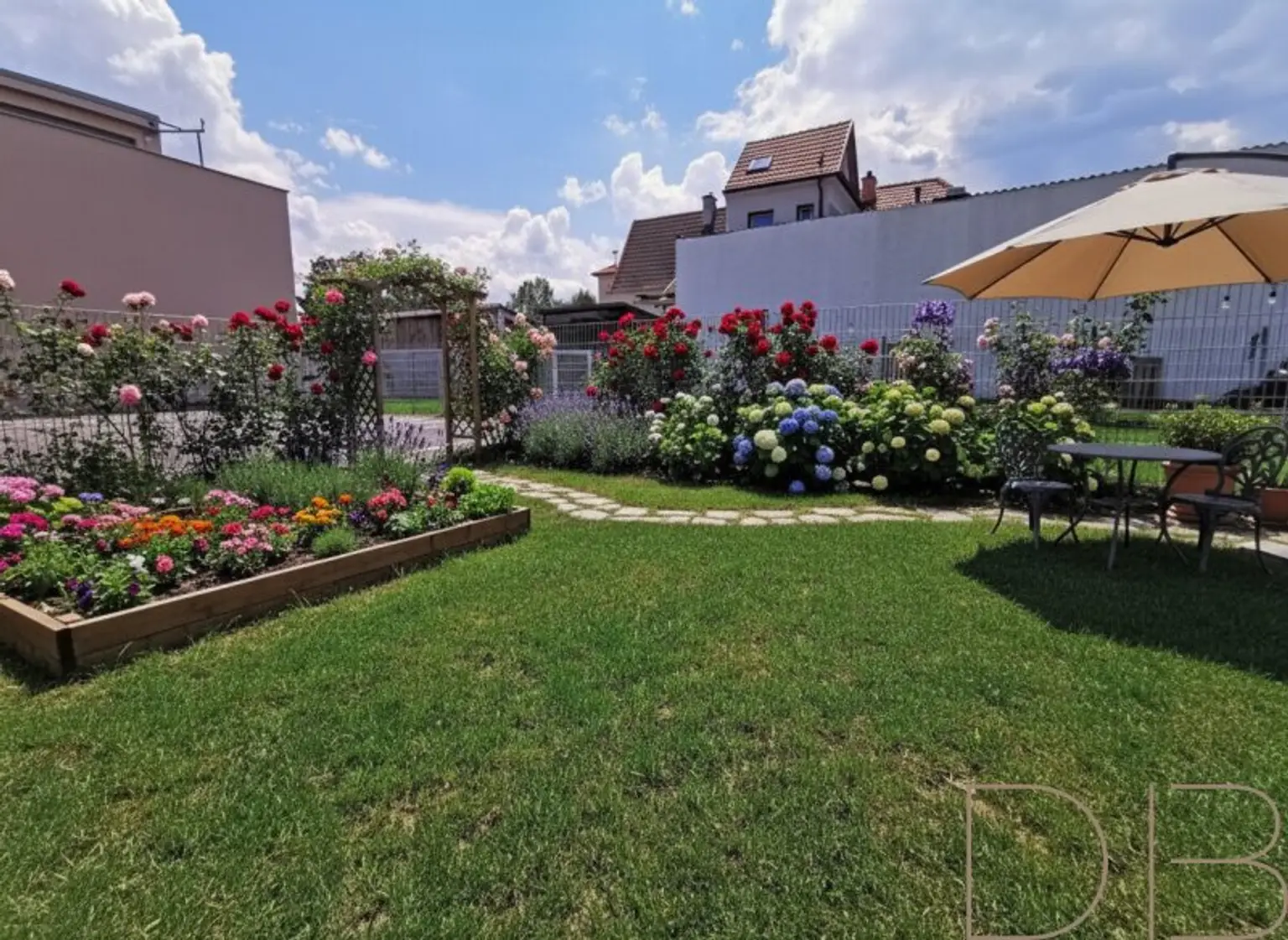 Erstbezug! Barrierefreie 3 Zimmer Wohnung mit eigenem Gartenabteil, Balkon und Stellplatz! Betriebskosten INKLUSIVE Heizkosten!