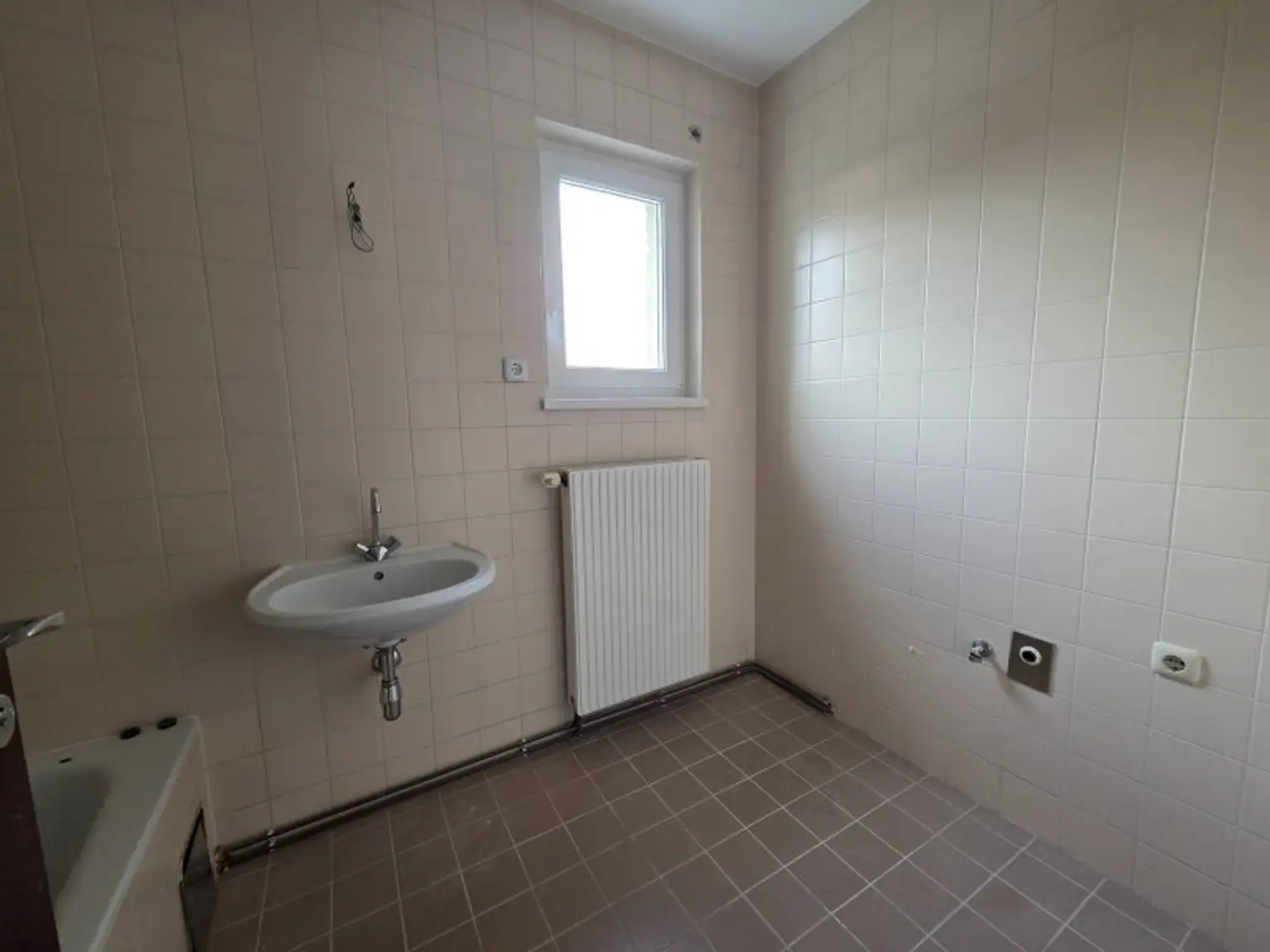 Willkommen in Ihrer GARTENWOHNUNG  3,5 ZIMMER -  inklusive KFZ-STELLPLATZ