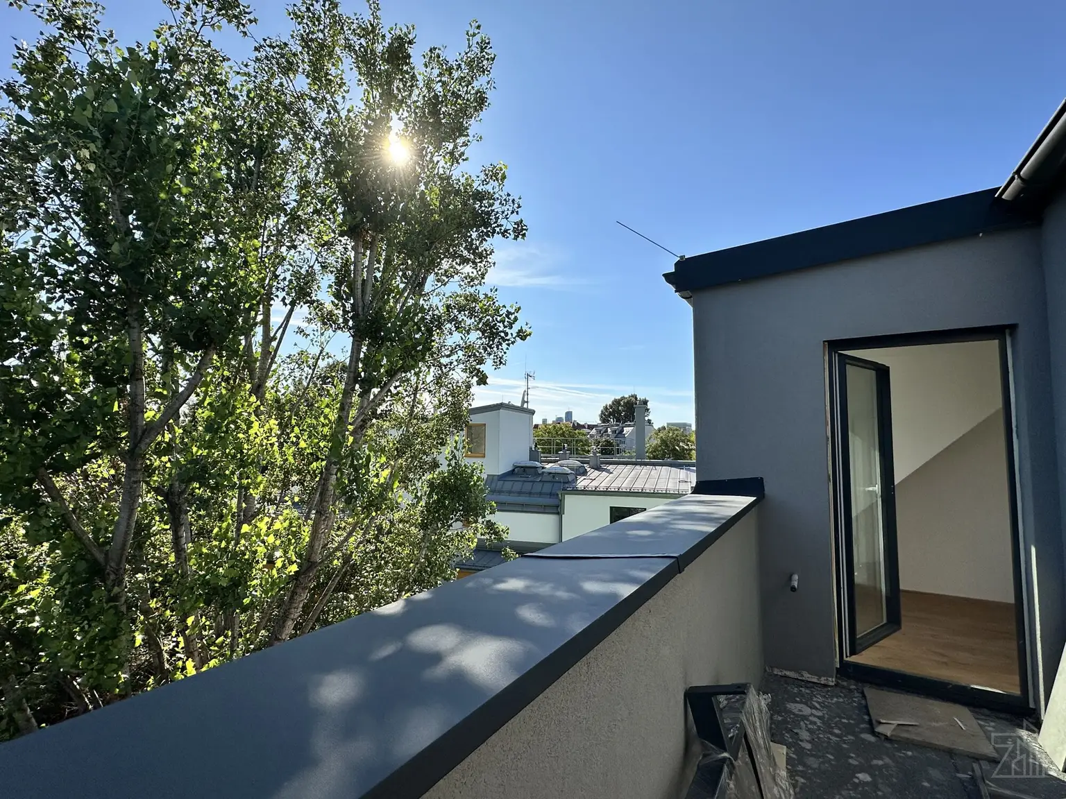 Helle Dachgeschoßwohnung mit südseitiger Terrasse & Grünblick | 2 Zimmer | ERSTBEZUG