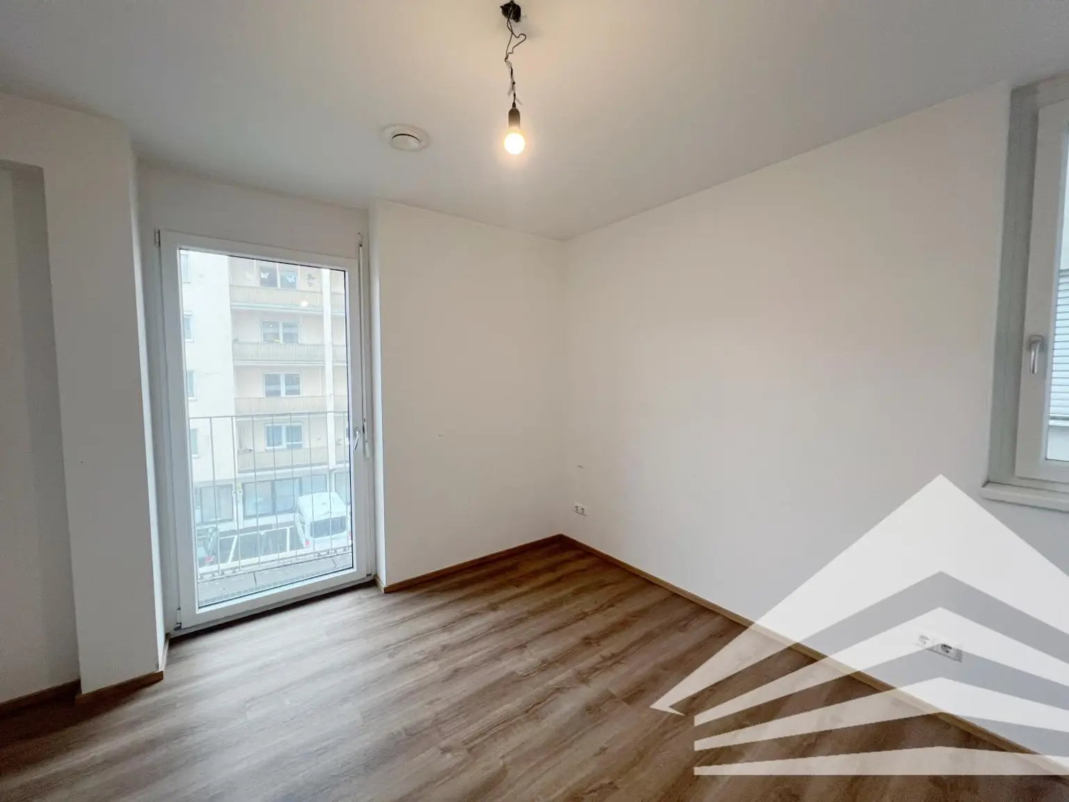 Gut aufgeteilte 3-Zimmerwohnung mit Terrasse und Küche!