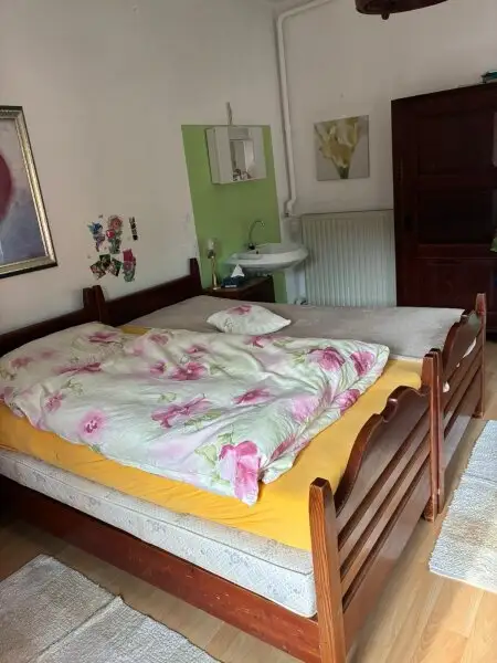 Ehemaliger Gasthof in Zentrumslage, gute Verwertungsmöglichkeit