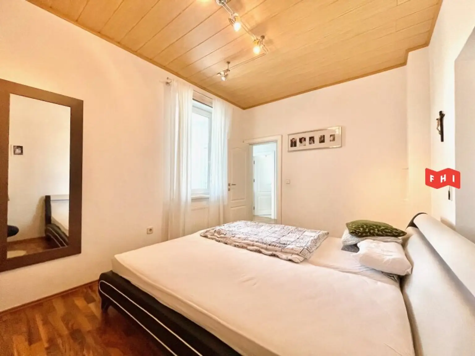 Renoviertes 3 Zimmer Einfamilienhaus mit Überdachter Terrasse, 2 Autoabstellplätzen & Klimaanlage Nähe Stadtgrenze Wien/Groß Enzersdorf