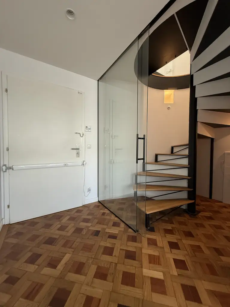 Luxuriöses Dachgeschoß in 1060 Wien!