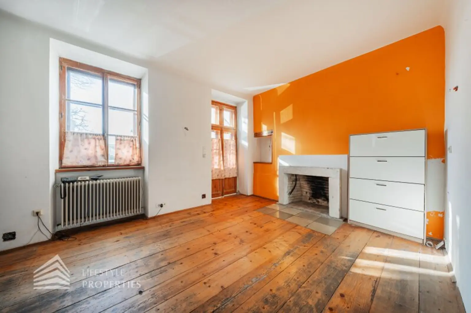 Exklusives Baugrundstück in einzigartiger Lage mit Einreichplanung!