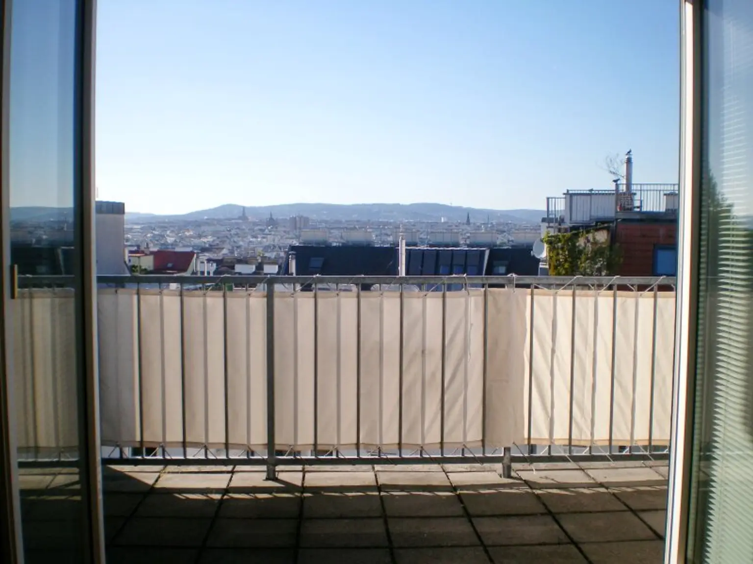 sonniger Blick über die Dächer