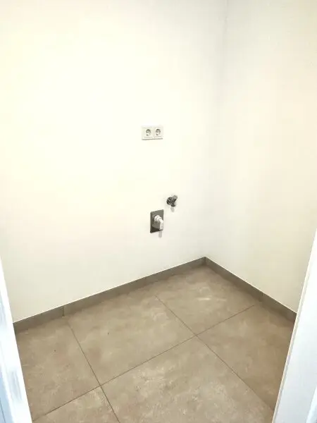 Gartenwohnung Nähe Mühlwasser! 4 Zimmer möglich! In 9 Minuten öffentlich zur U2 Aspernstraße! Provisionsfrei für den Käufer!