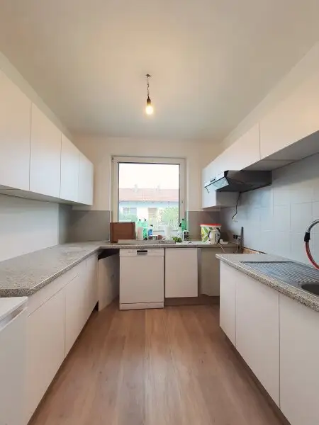 ++TOP++ Seltene Gelegenheit!  Charmantes Einfamilienhaus auf 898 m2 Grundstück - großer Garten!  Sehr ruhig und ZENTRAL gelegen mit eigene Garage!  TOP Anlage +++