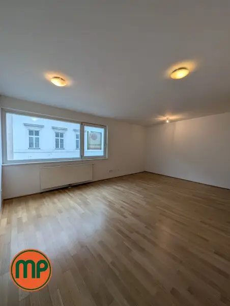 Helle 2 Zimmerwohnung mit Top-Anbindung