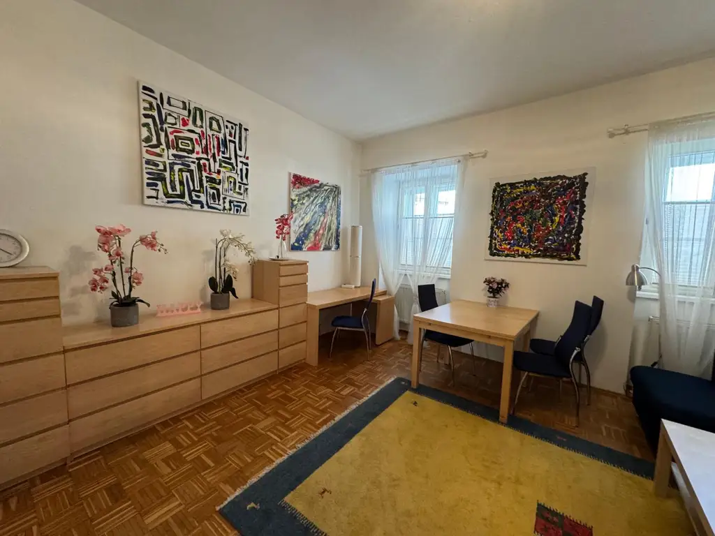 Romantische Wohnung im Erdgeschoß mit Altstadtflair!