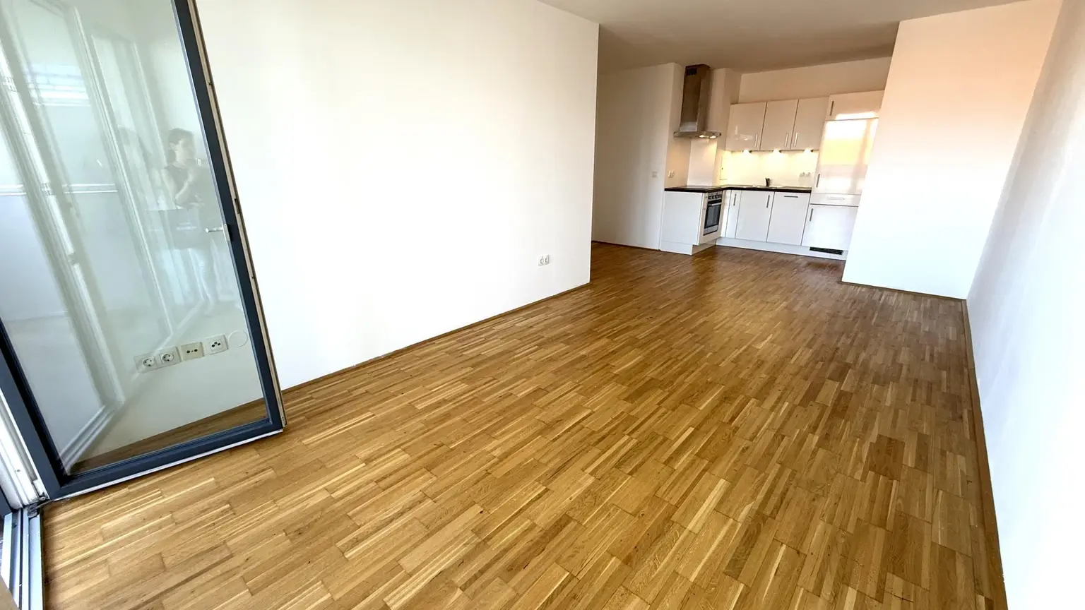 Neubauwohnung im Dachgeschoß mit 6,77m² großem SÜD-Balkon