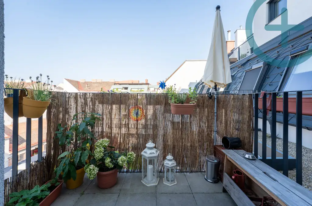 Sonniger DG-Traum mit Balkon