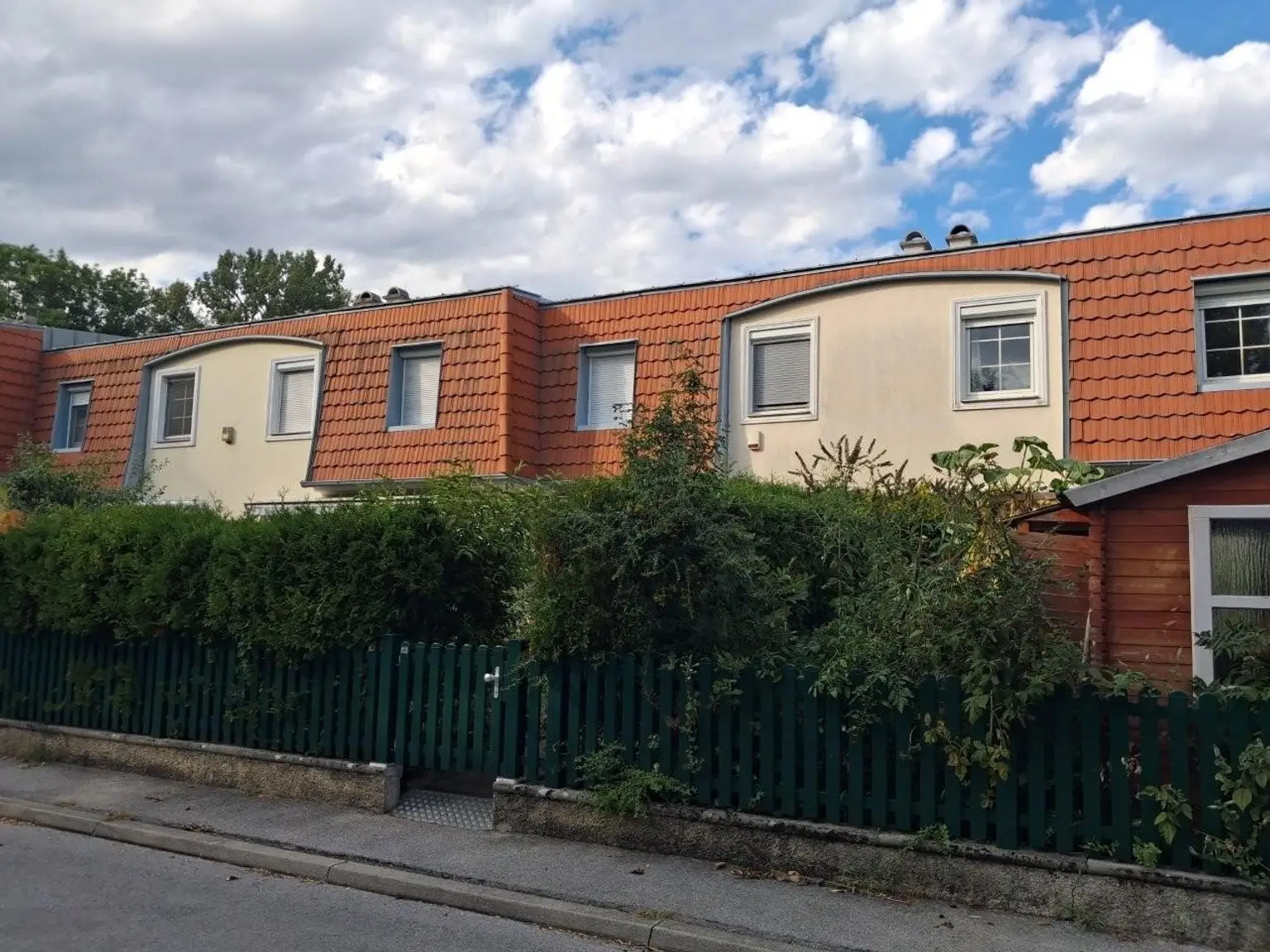 27 Garteneingang RH 1230