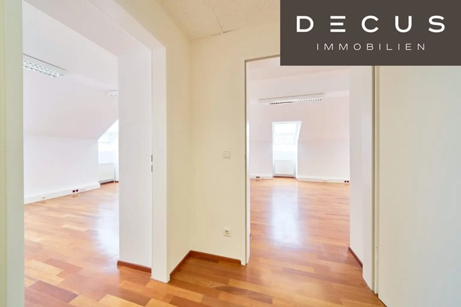 + + + NUSSDORFER PLATZ + + + hochwertiges 5-Raum-Büro + + + gekühlt + + +