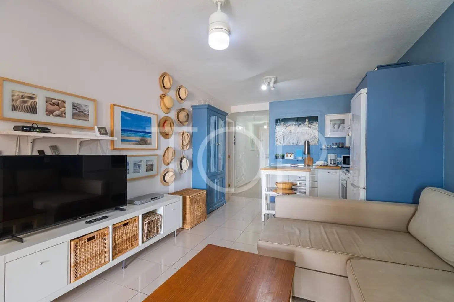 Apartment-Veril-del-Duque-Salon-Costa-Adeje-Tenerife-3