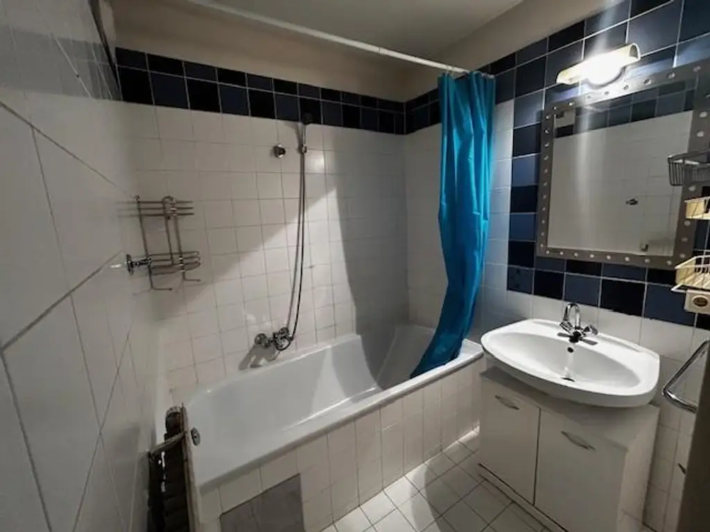 "Top - 2 Zimmer mit Garage"