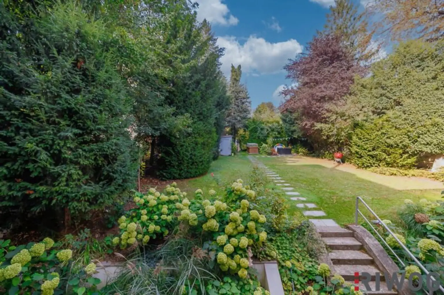 Wohnung mit touristischer Widmung nahe Schloss Schönbrunn | Prunkvolles 3-Zimmer Altbauapartment mit Loggia I 360° Rundgang