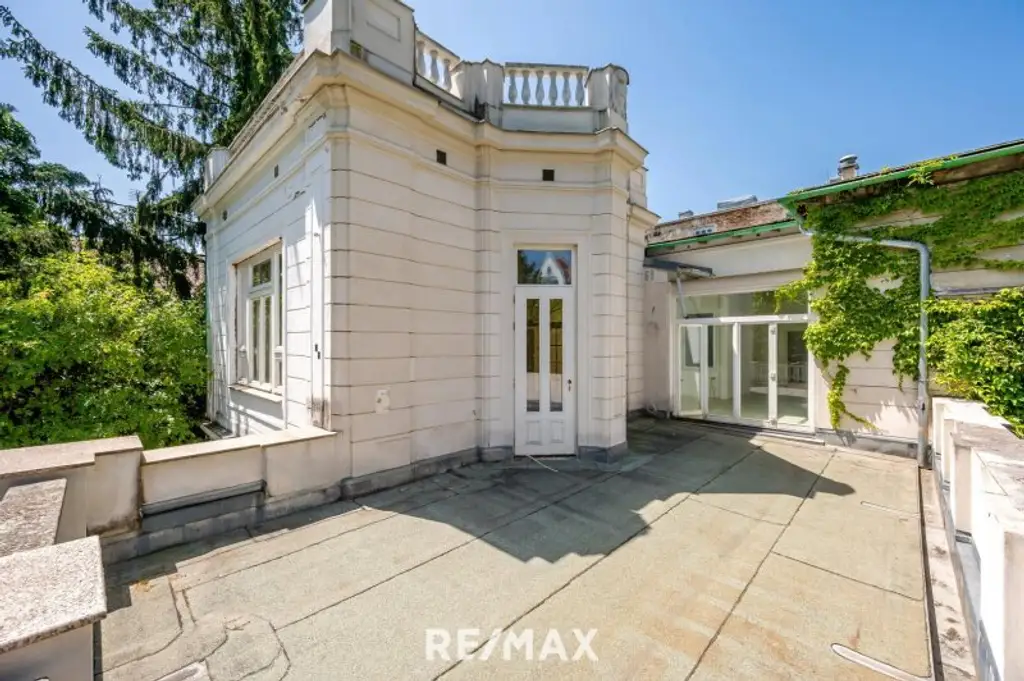 Rarität: Stadt-Villa mit weitläufigem Garten an exklusiver Hietzinger Adresse