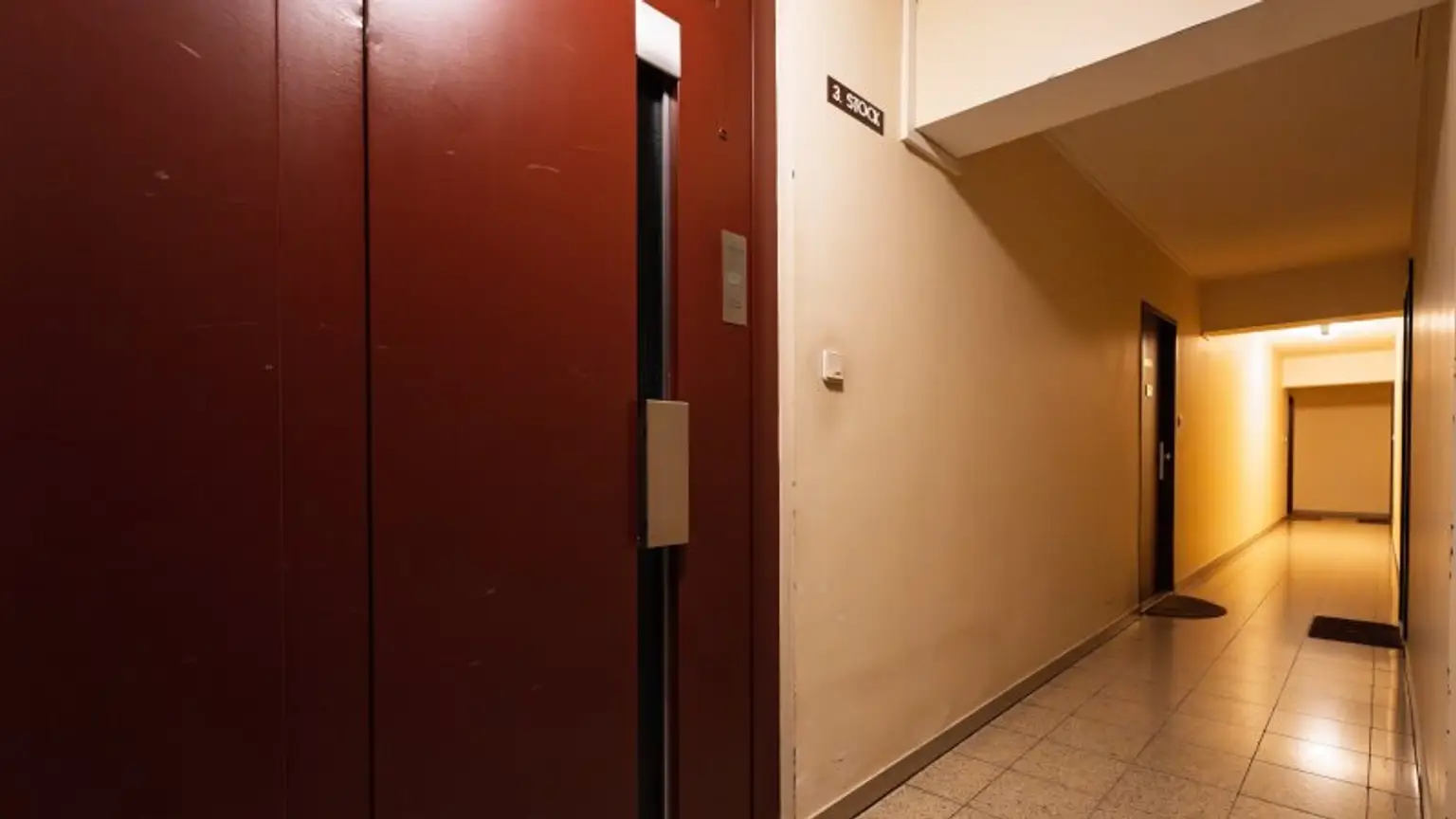 Gemütliche 2-Zimmer-Wohnung mit 2 Loggien, großer allgemeiner Garten – Ihr neues Zuhause!